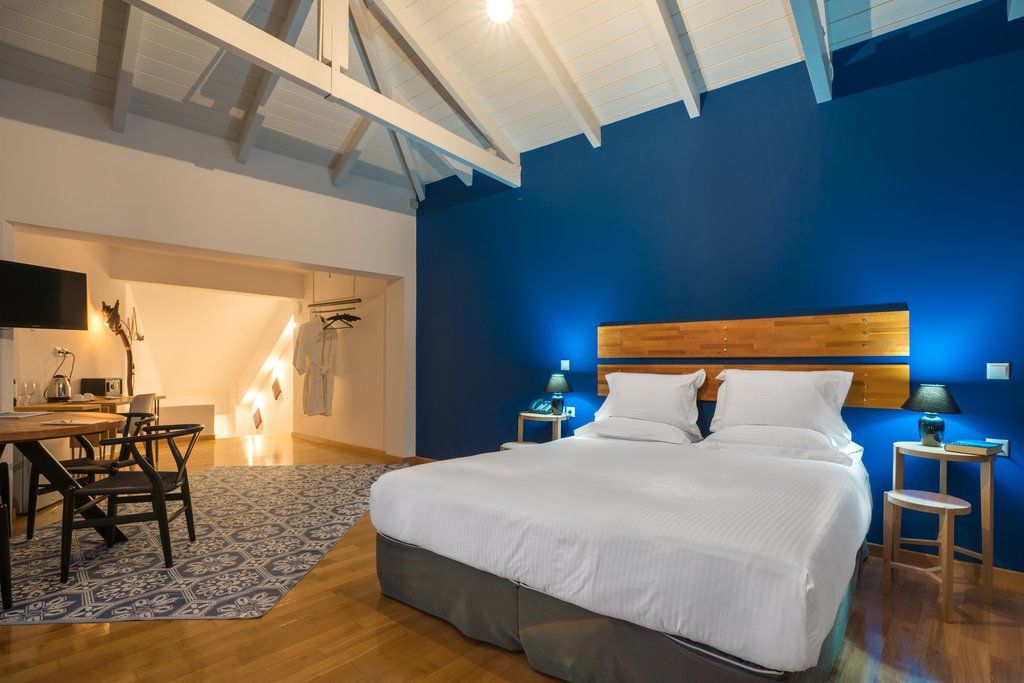 Lotus Hotel Atena