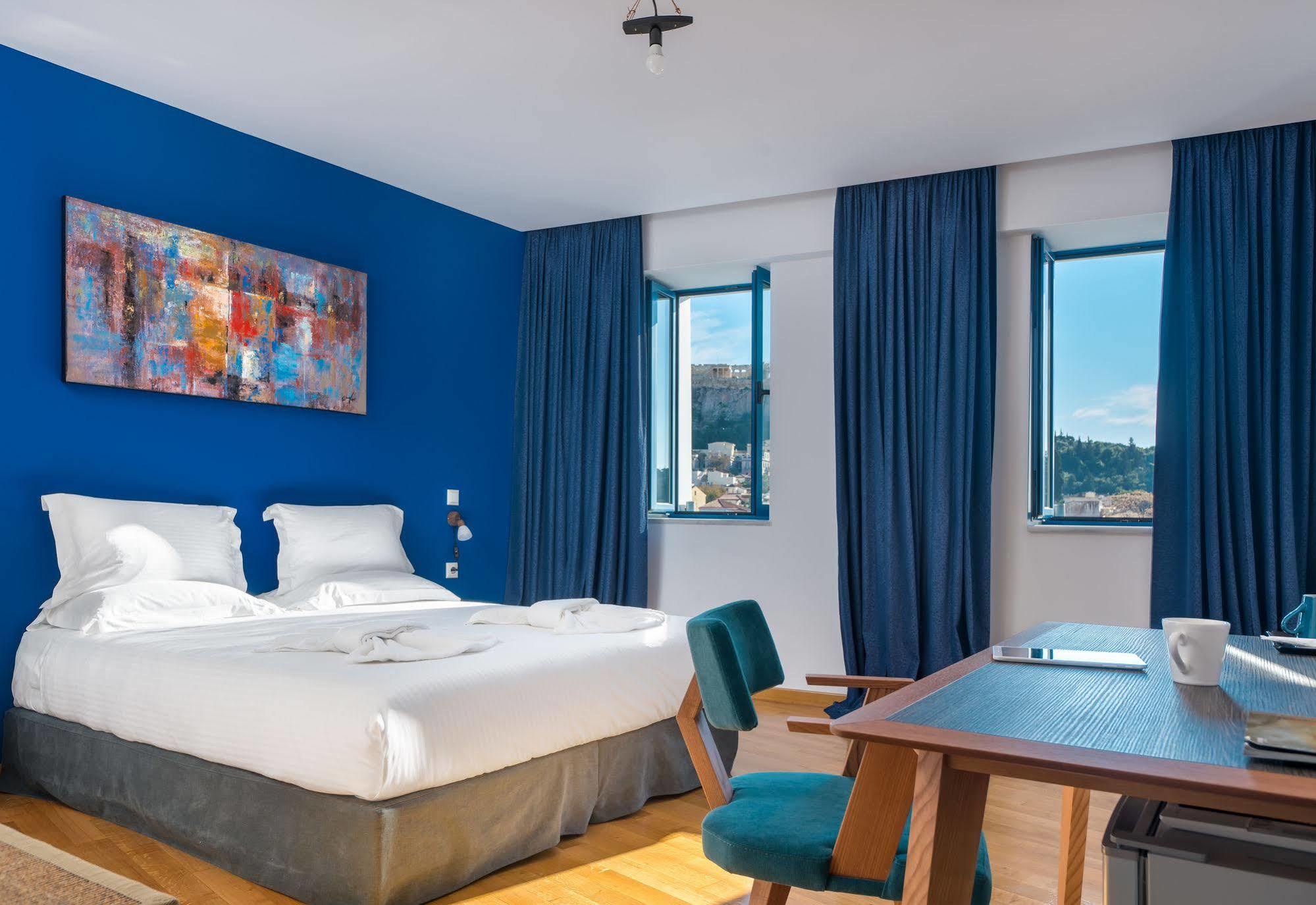 Lotus Hotel 4*