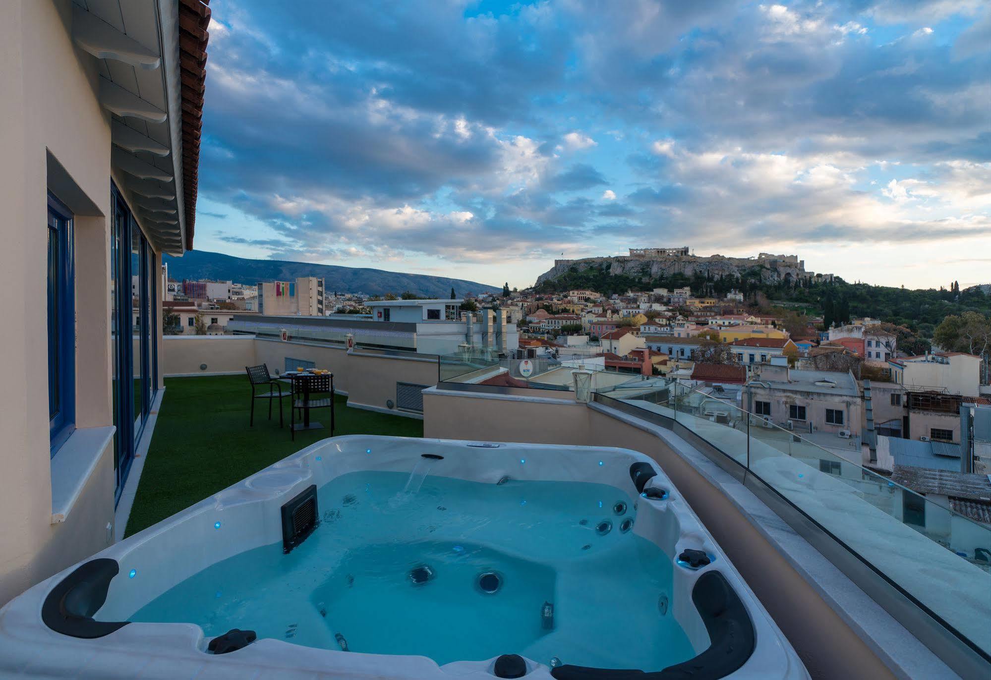 Lotus Hotel 4*
